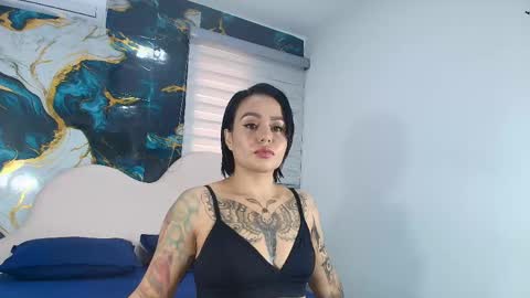 Snapshot of dominoo_ chatting on 04.27.26 domino online show from 04.27.26