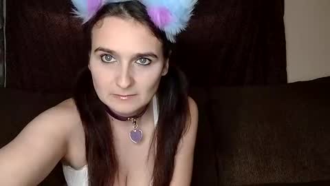 Snapshot of dommekitten1 chatting on 01.29.25 Fun couple online show from 01.29.25