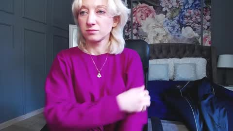 Dom Melisa online show from 12.17.24