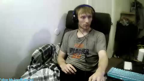 Snapshot of domohead0 chatting on 07.29.26 dom online show from 07.29.26