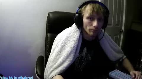 Snapshot of domohead0 chatting on 07.31.26 dom online show from 07.31.26