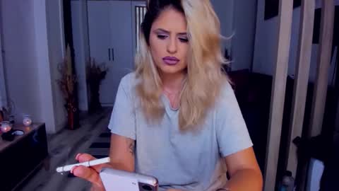 Tessa online show from 09.14.25