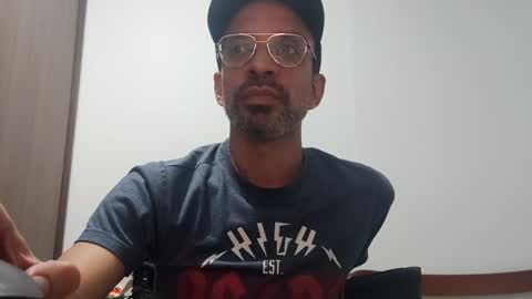 Snapshot of don__chi chatting on 12.21.24 don__chi online show from 12.21.24