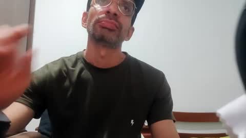 Snapshot of don__chi chatting on 01.11.25 don__chi online show from 01.11.25