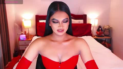 donia_maria online show from 12.12.24