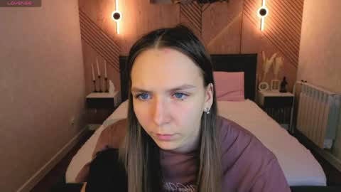 Donna Le online show from 04.14.26