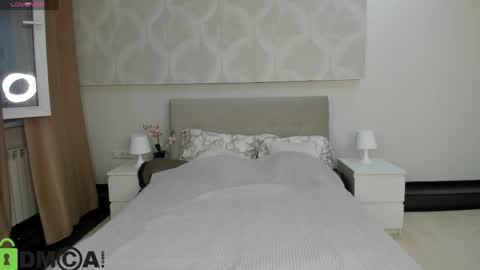 Donna On GMT2 Mon-Fri 3-9 AM online show from 03.29.26