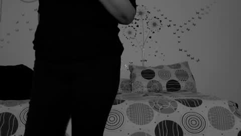 Snapshot of donnaconforme chatting on 12.27.24 Dona online show from 12.27.24