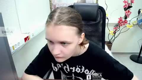 Sia online show from 07.13.26