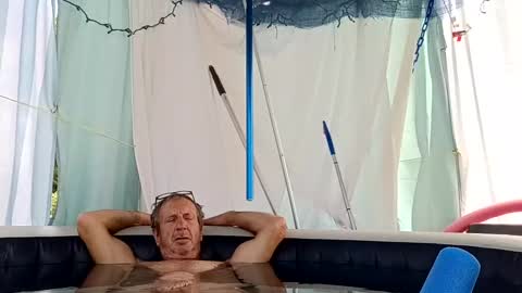 Snapshot of doobie1717 chatting on 09.18.25 doobie1717 online show from 09.18.25