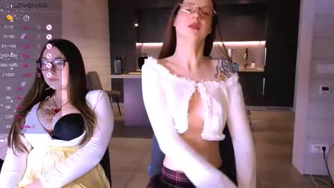 Dora  online show from 11.16.25