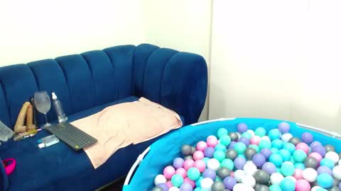 Anny online show from 11.03.25