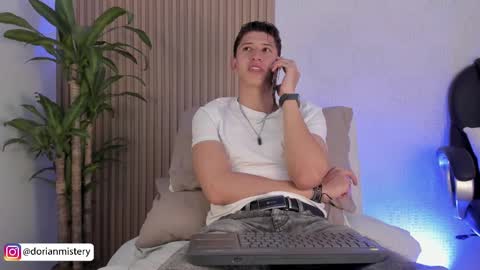 dorian_mystery online show from 09.28.25