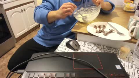 Snapshot of doriancretu95 chatting on 12.15.24 menu below online show from 12.15.24