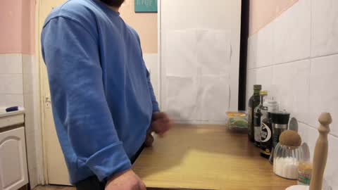 Snapshot of doriancretu95 chatting on 12.23.24 menu below online show from 12.23.24