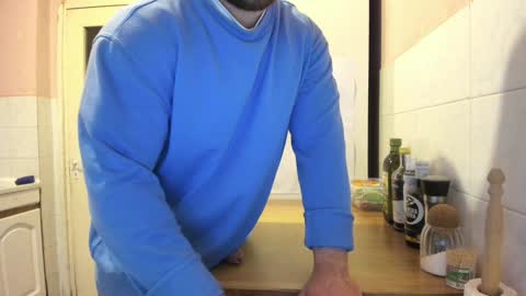 Snapshot of doriancretu95 chatting on 12.26.24 menu below online show from 12.26.24