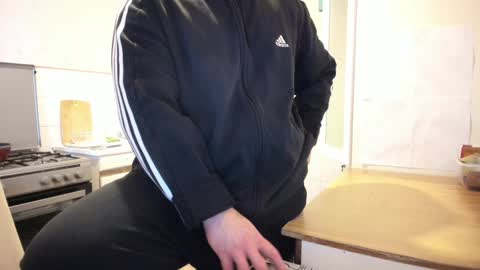 Snapshot of doriancretu95 chatting on 01.11.25 menu below online show from 01.11.25