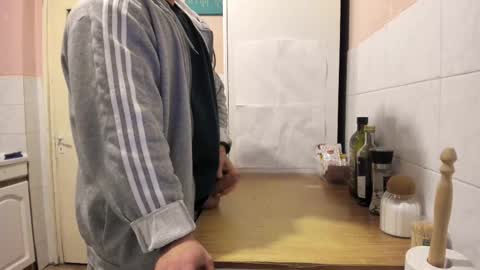 Snapshot of doriancretu95 chatting on 02.09.25 menu below online show from 02.09.25