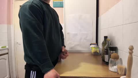 Snapshot of doriancretu95 chatting on 03.12.25 menu below online show from 03.12.25