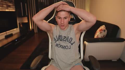 Dorian Reyes online show from 12.18.25