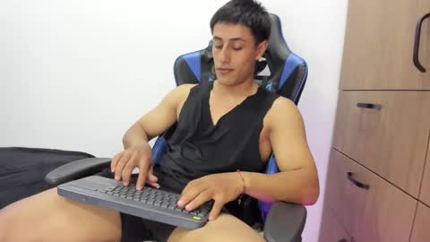 dorman_boy online show from 11.05.25