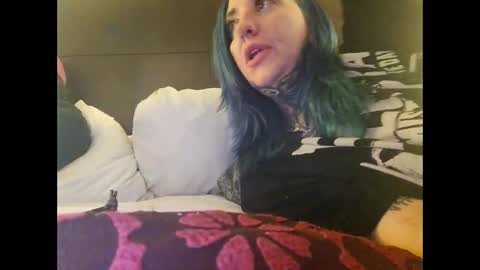 dosedgirl online show from 12.14.24