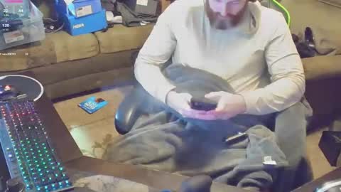 Snapshot of dotyoureyezez chatting on 01.14.25 DotYourEyezez  online show from 01.14.25