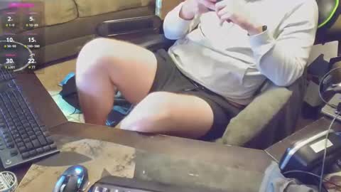 Snapshot of dotyoureyezez chatting on 01.15.25 DotYourEyezez  online show from 01.15.25