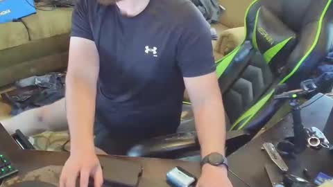 Snapshot of dotyoureyezez chatting on 02.04.25 DotYourEyezez  online show from 02.04.25