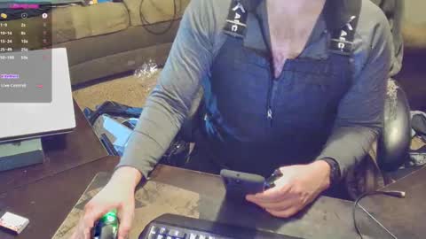 Snapshot of dotyoureyezez chatting on 02.16.25 DotYourEyezez  online show from 02.16.25