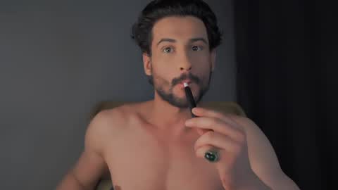 Keen online show from 12.25.24