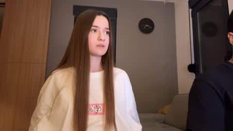 Snapshot of double_sun chatting on 10.19.25 Alice and Mark online show from 10.19.25