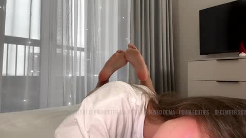 Lana  Eva  dont forget to give us a thumb up online show from 12.29.24