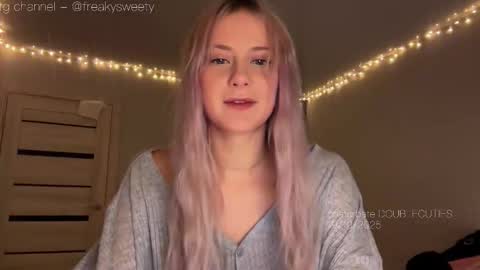 Lana  Eva  dont forget to give us a thumb up online show from 10.19.25