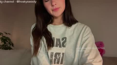 Snapshot of doublecuties chatting on 06.03.26 Lana Eva dont forget to give us a thumb up online show from 06.03.26