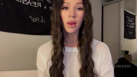 MOLLYYYY dont forget to give me a thumb up online show from 02.24.26