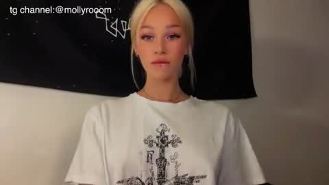 MOLLYYYY dont forget to give me a thumb up online show from 06.12.26