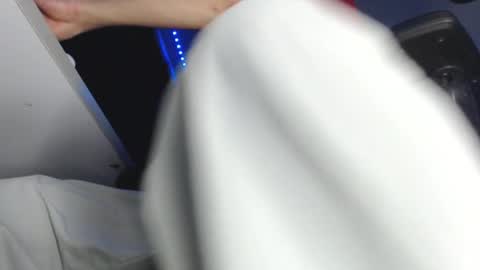 Snapshot of douglas_drake chatting on 11.18.25 douglas_drake online show from 11.18.25