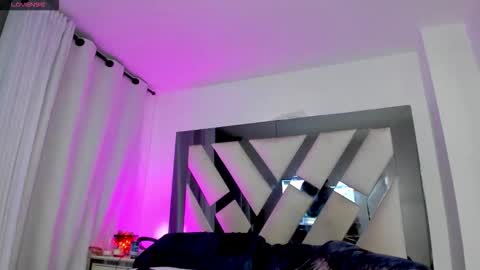 Snapshot of douglassafado chatting on 11.13.25 Douglas Safado online show from 11.13.25