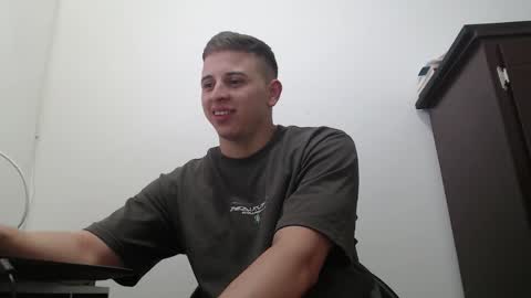 draco_boy2000 online show from 09.23.25