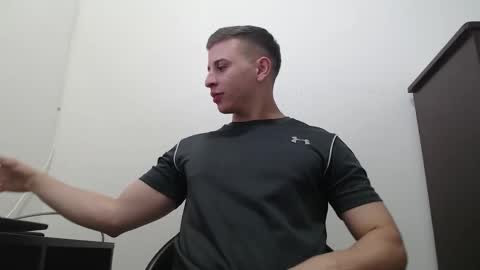 draco_boy2000 online show from 10.15.25