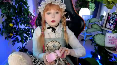 Snapshot of draculaura_ chatting on 05.31.26 Draculaura online show from 05.31.26