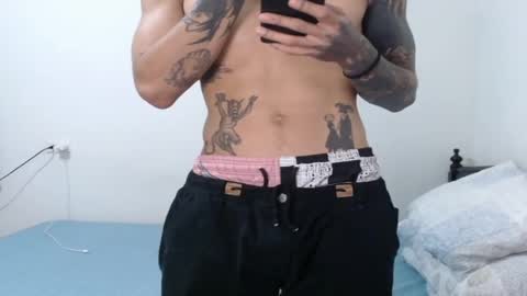 Snapshot of dragon666uwur chatting on 10.03.25 Dragon online show from 10.03.25