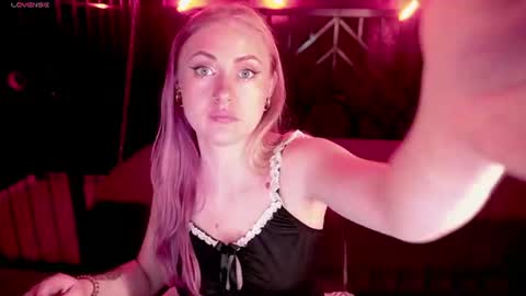 Lina online show from 06.16.26