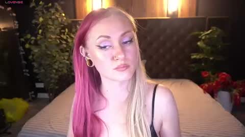 Lina online show from 07.08.26