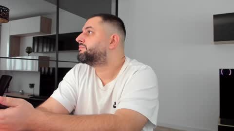 Snapshot of draven_a chatting on 01.21.25 Draven A online show from 01.21.25