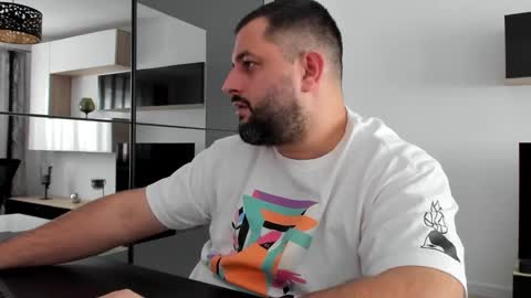 Snapshot of draven_a chatting on 01.28.25 Draven A online show from 01.28.25