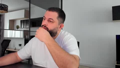 Snapshot of draven_a chatting on 02.03.25 Draven A online show from 02.03.25