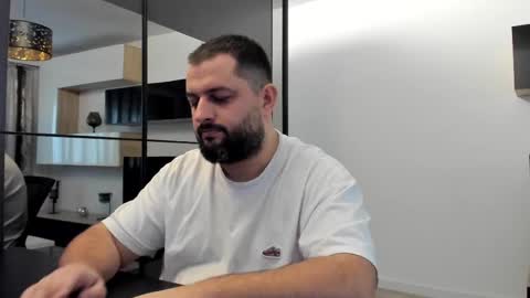 Snapshot of draven_a chatting on 02.13.25 Draven A online show from 02.13.25