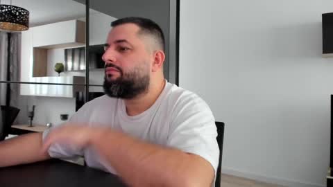 Snapshot of draven_a chatting on 03.10.25 Draven A online show from 03.10.25